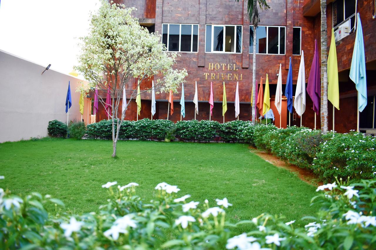 Hotel Triveni Balangir エクステリア 写真